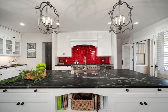 1821 W RICHARDSON PLACE, Tampa, FL 33606