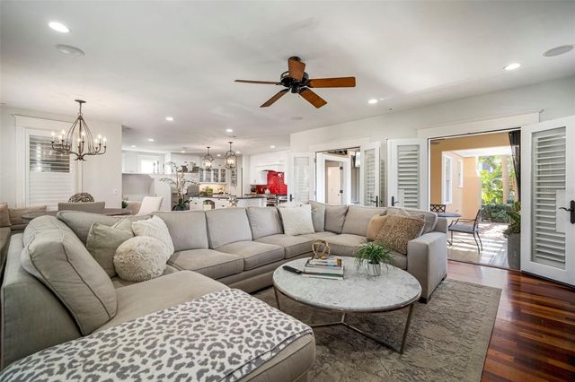 1821 W RICHARDSON PLACE, Tampa, FL 33606