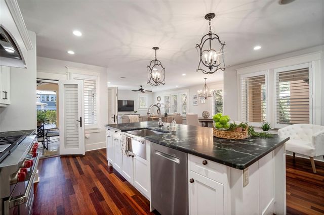 1821 W RICHARDSON PLACE, Tampa, FL 33606