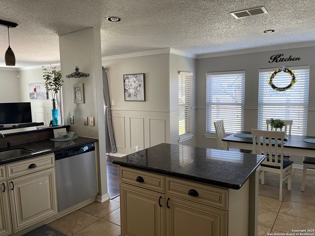 5519 Park Lk, San Antonio, TX 78244