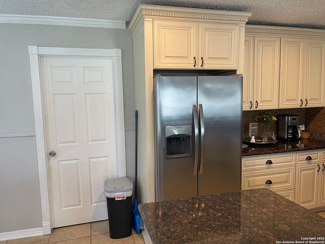 5519 Park Lk, San Antonio, TX 78244