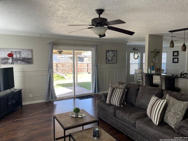 5519 Park Lk, San Antonio, TX 78244