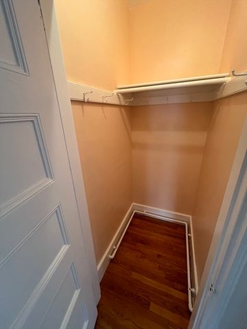 71 Cherry 2, Newton, MA 02465