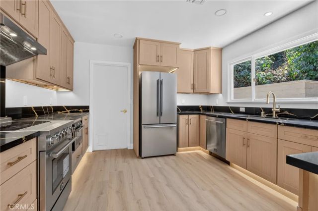 3370 Coy, Sherman Oaks, CA 91423