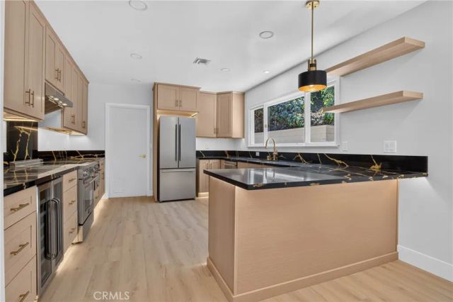 3370 Coy, Sherman Oaks, CA 91423