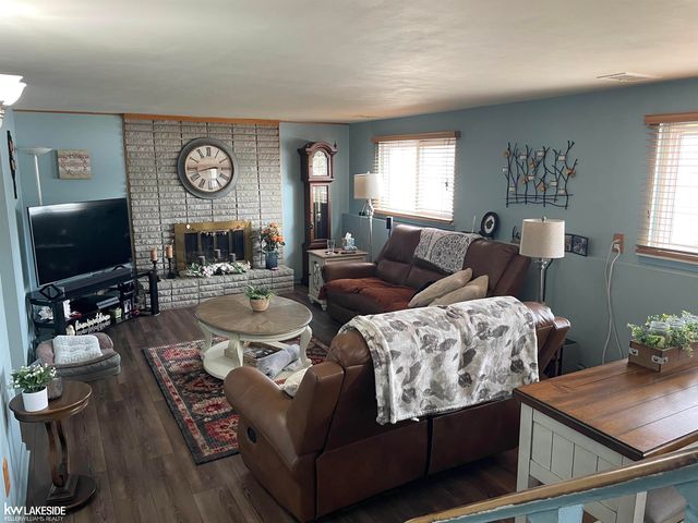 39308 Farmhill Drive, Sterling Heights, MI 48313