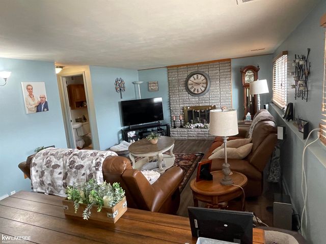 39308 Farmhill Drive, Sterling Heights, MI 48313