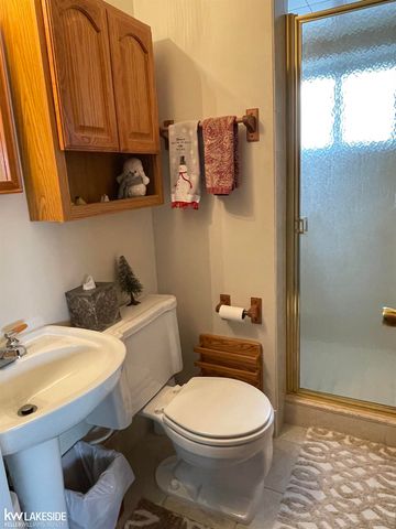 39308 Farmhill Drive, Sterling Heights, MI 48313