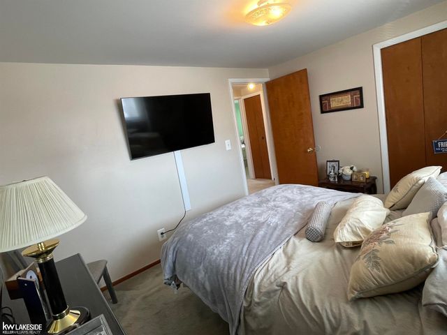 39308 Farmhill Drive, Sterling Heights, MI 48313