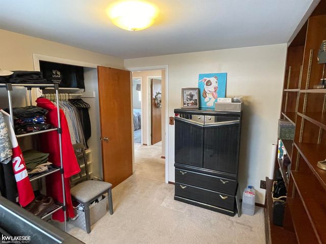 39308 Farmhill Drive, Sterling Heights, MI 48313