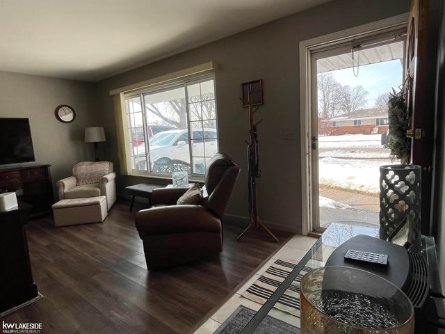 39308 Farmhill Drive, Sterling Heights, MI 48313