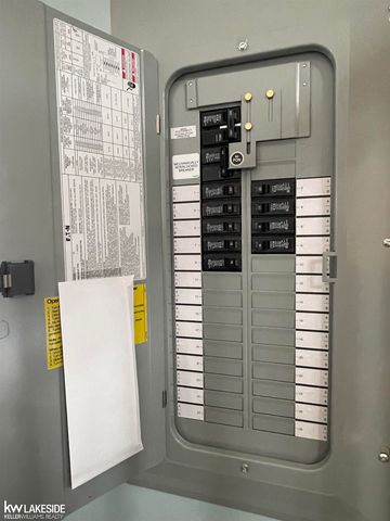 39308 Farmhill Drive, Sterling Heights, MI 48313