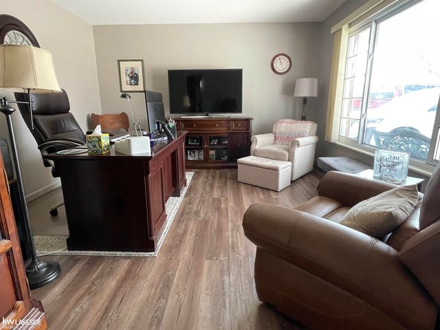 39308 Farmhill Drive, Sterling Heights, MI 48313