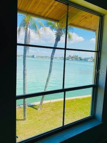 542 PLAZA SEVILLE COURT 78, Treasure Island, FL 33706