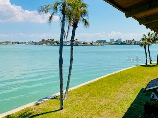 542 PLAZA SEVILLE COURT 78, Treasure Island, FL 33706
