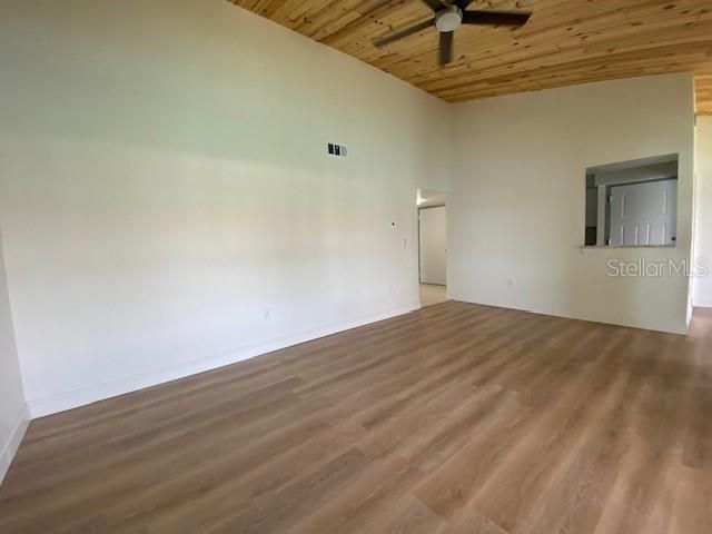 542 PLAZA SEVILLE COURT 78, Treasure Island, FL 33706