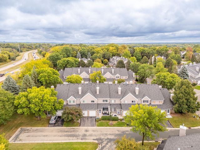 18126 Settlers Way, Eden Prairie, MN 55347
