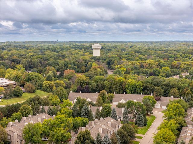 18126 Settlers Way, Eden Prairie, MN 55347