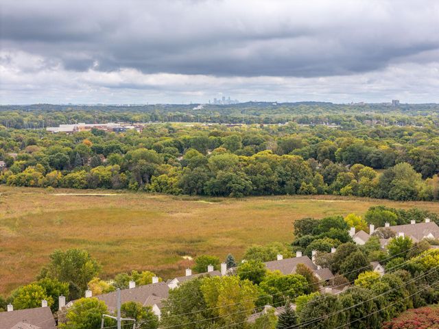 18126 Settlers Way, Eden Prairie, MN 55347