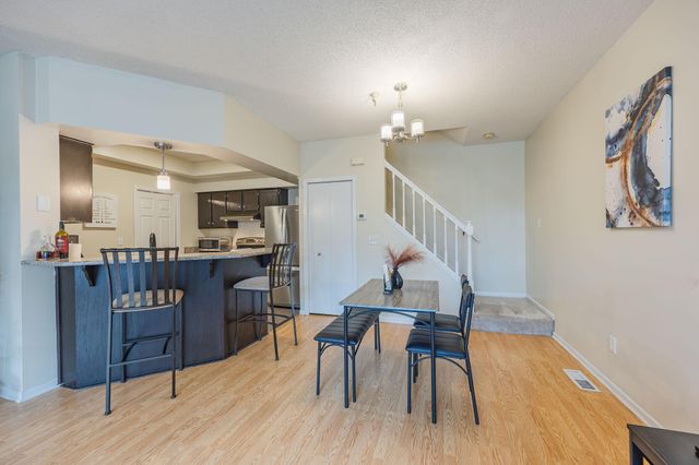 18126 Settlers Way, Eden Prairie, MN 55347