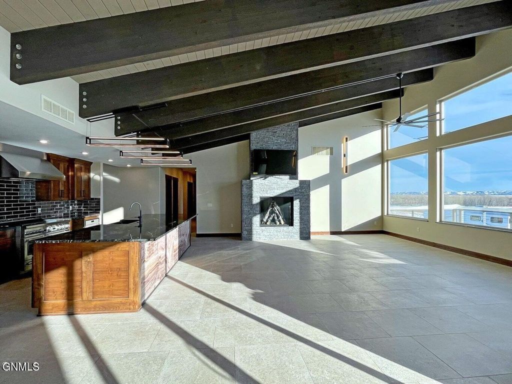 14044 48th Street NW, Williston, ND 58801 photo 11