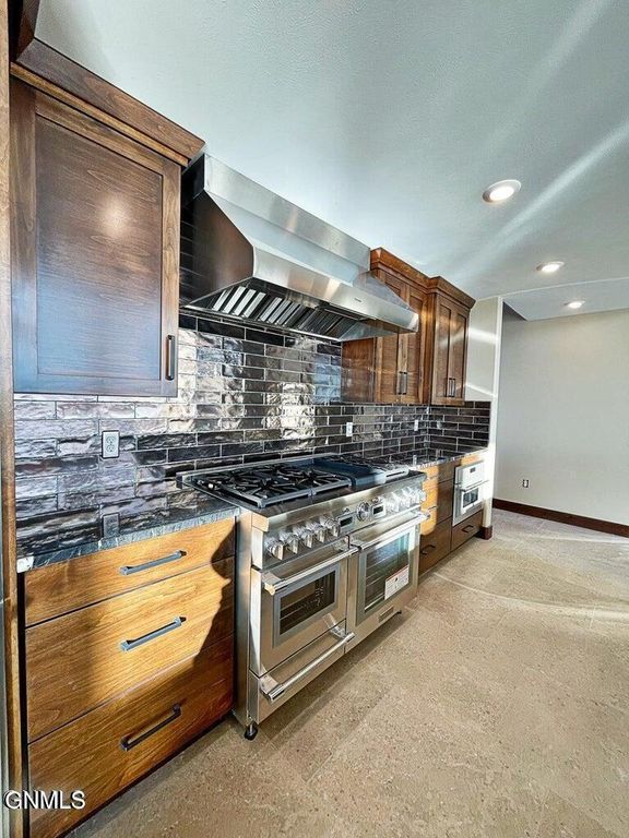 14044 48th Street NW, Williston, ND 58801 photo 17