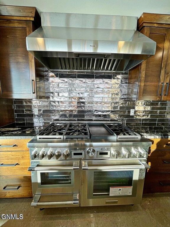 14044 48th Street NW, Williston, ND 58801 photo 18