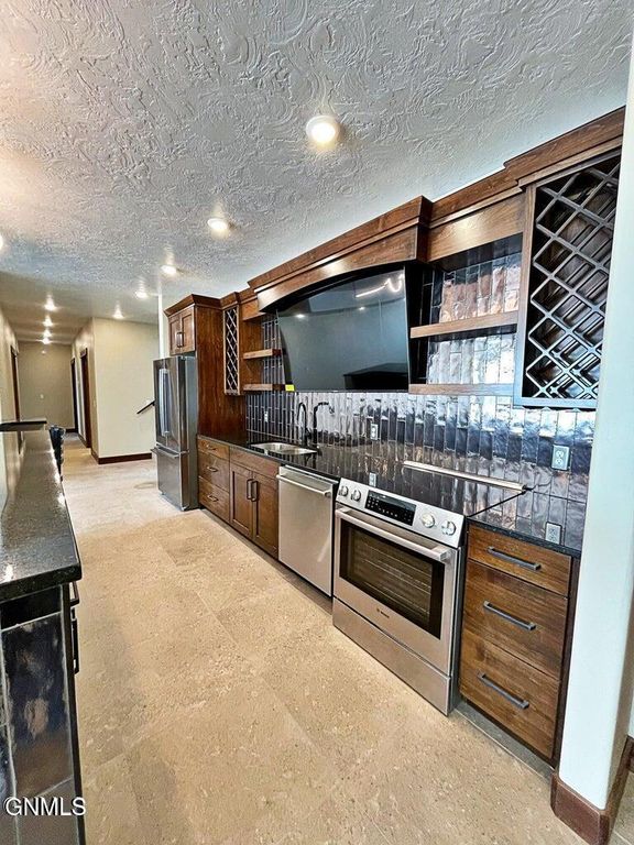 14044 48th Street NW, Williston, ND 58801 photo 56