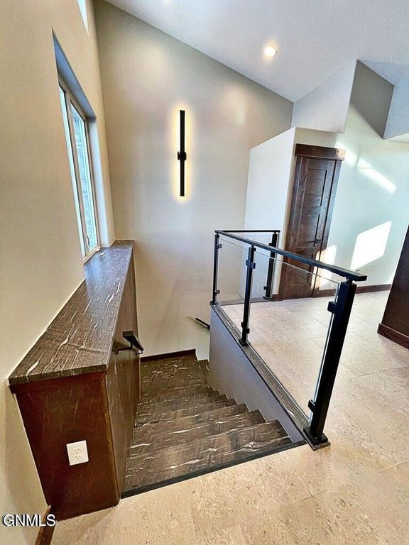 14044 48th Street NW, Williston, ND 58801 photo 8