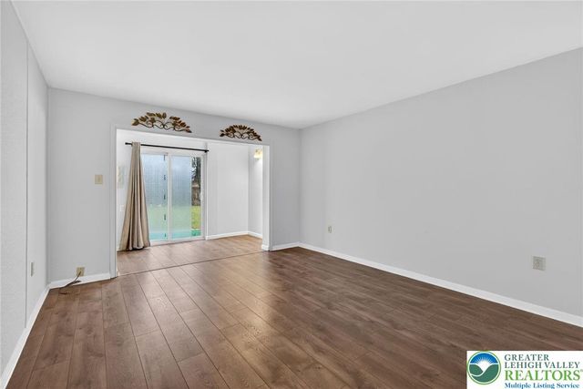 602 East Lexington Street C, Salisbury Twp, PA 18103