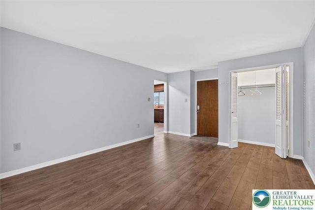 602 East Lexington Street C, Salisbury Twp, PA 18103