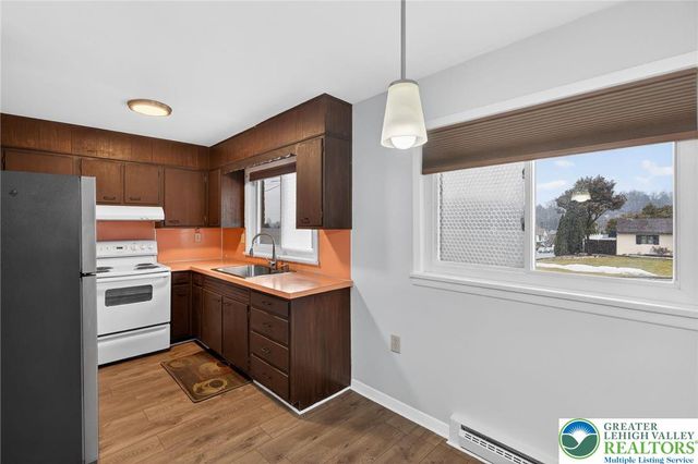 602 East Lexington Street C, Salisbury Twp, PA 18103