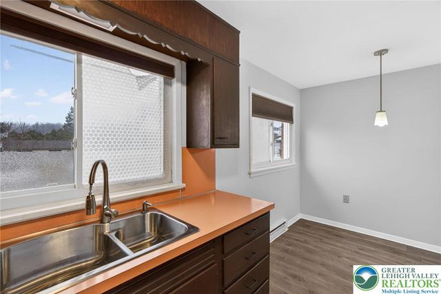 602 East Lexington Street C, Salisbury Twp, PA 18103