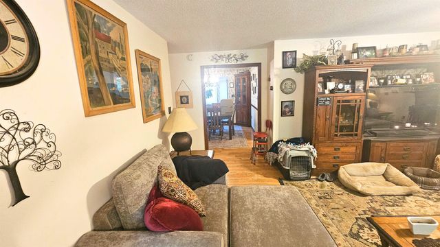45 Ledgewood Road, Claremont, NH 03743