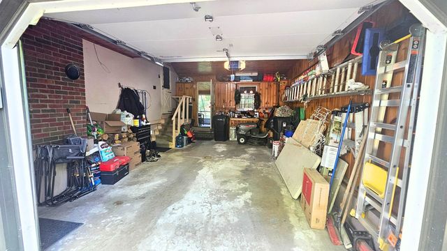 45 Ledgewood Road, Claremont, NH 03743