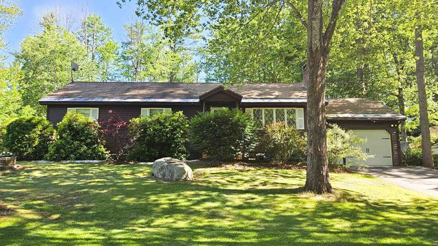 45 Ledgewood Road, Claremont, NH 03743
