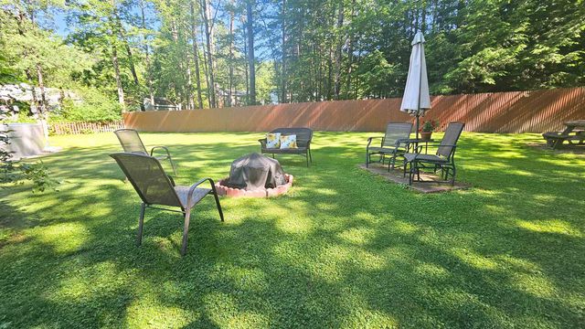 45 Ledgewood Road, Claremont, NH 03743