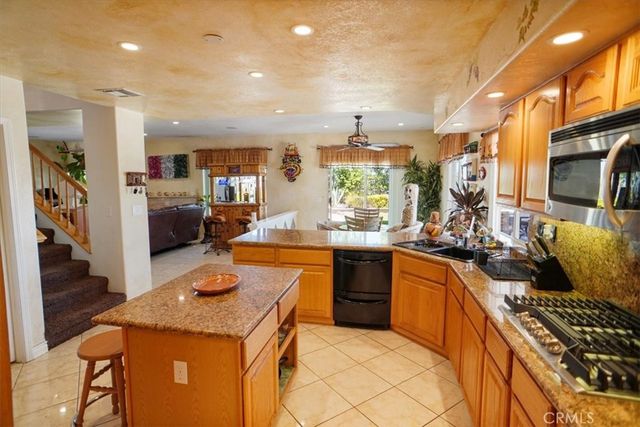 41904 Tucson Court, Palmdale, CA 93551