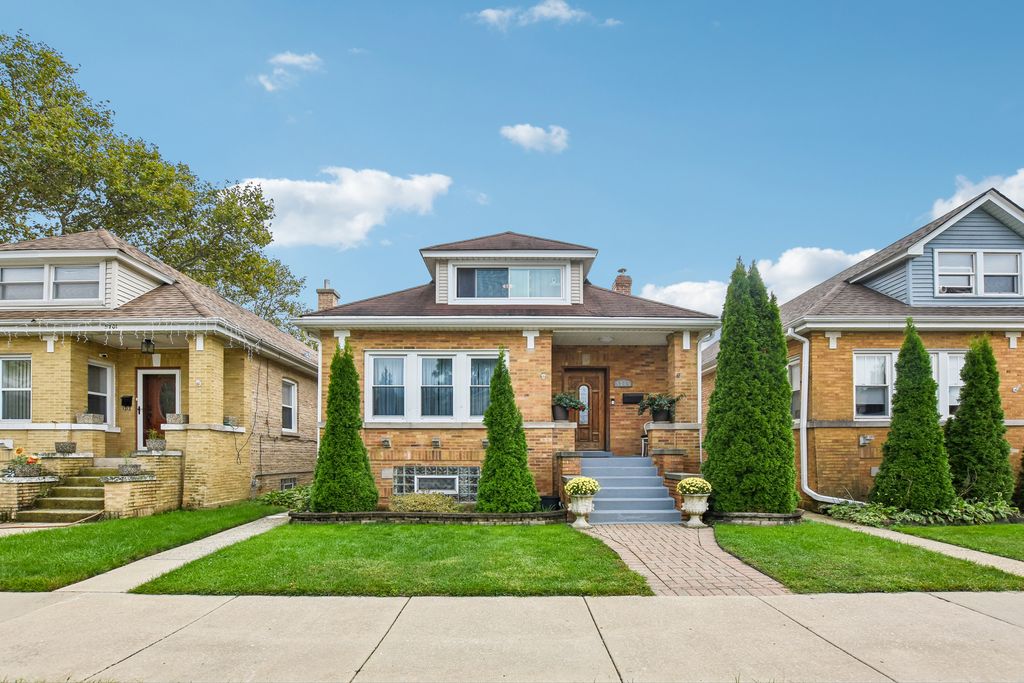 5705 W Newport Avenue, Chicago, IL 60634 — exterior