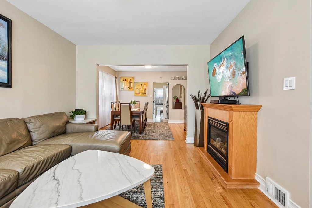 5705 W Newport Avenue, Chicago, IL 60634 — photo 5