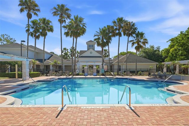 330 SOUTHERN PECAN CIRCLE 205, Winter Garden, FL 34787