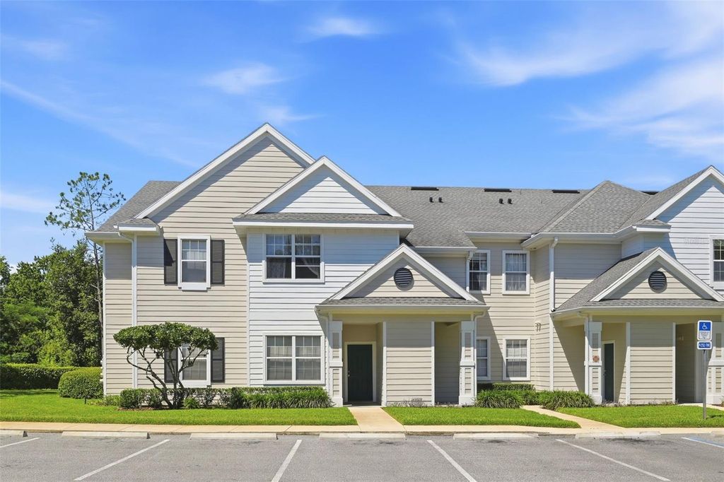330 SOUTHERN PECAN CIRCLE 205, Winter Garden, FL 34787