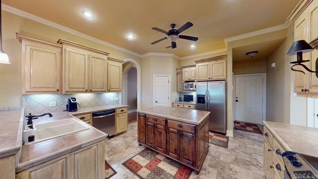 2535 Forest View Drive, Conway, AR 72034