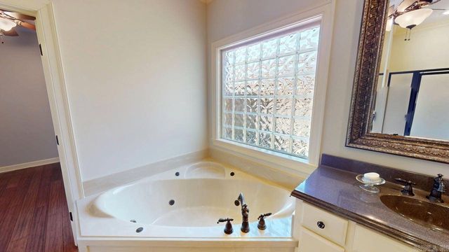 2535 Forest View Drive, Conway, AR 72034