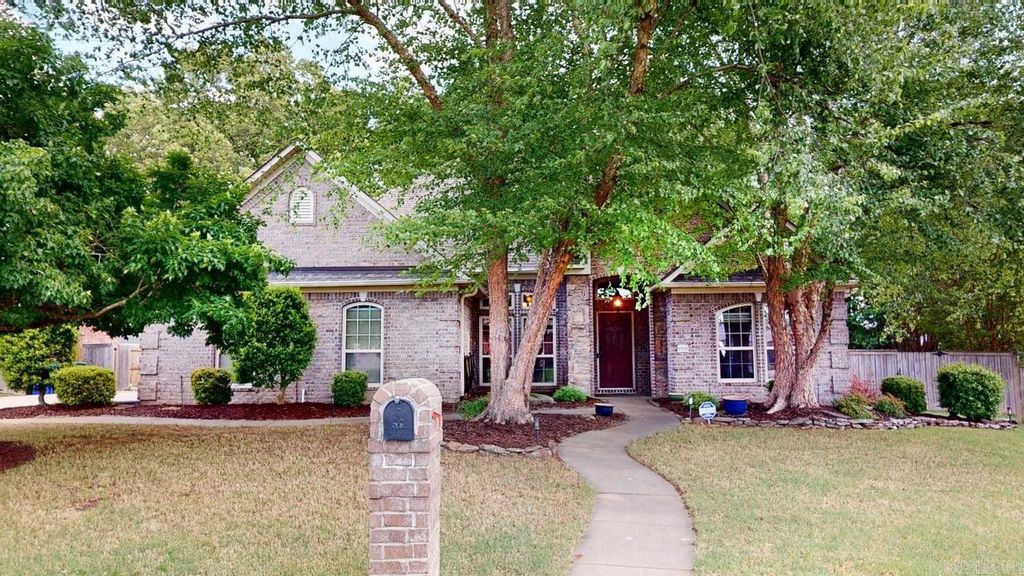 2535 Forest View Drive, Conway, AR 72034