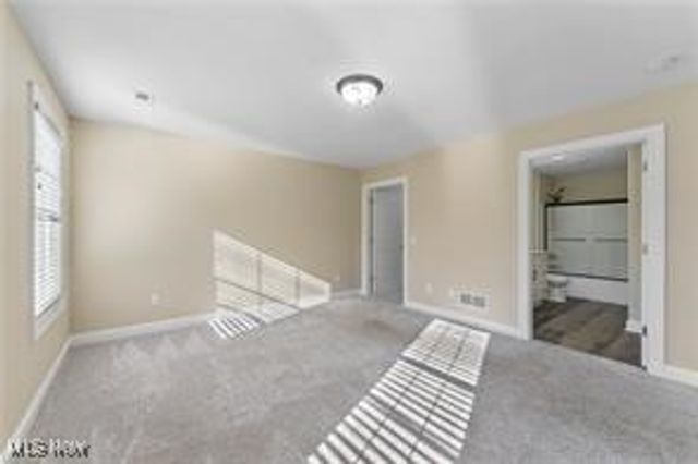 603 S Raccoon Road 14, Austintown, OH 44515