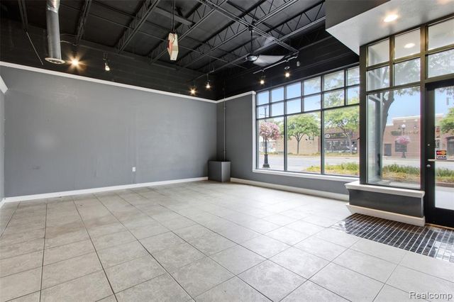 29525 Ford Road, Garden City, MI 48135