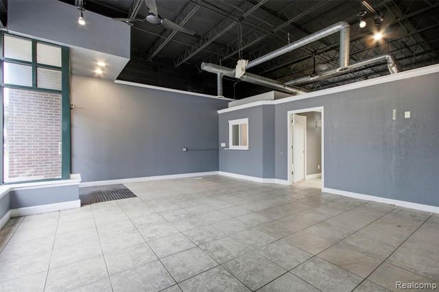 29525 Ford Road, Garden City, MI 48135
