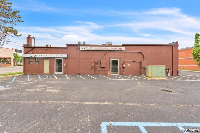29525 Ford Road, Garden City, MI 48135