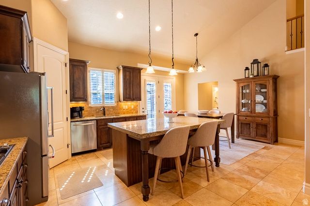 6795 S ENCHANTMENT CV, Midvale, UT 84047